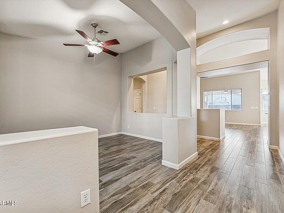 5th image of 8825 W PALMAIRE Avenue