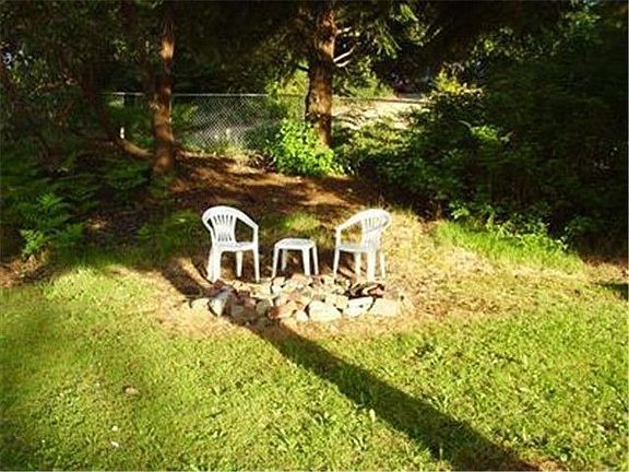 2nd image of 131 NE Harpoon Dr