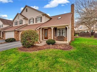 36 Marquette Dr, Rochester, NY 14618