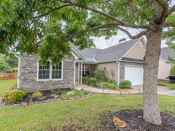 3rd image of 2387 Swan Lake Dr