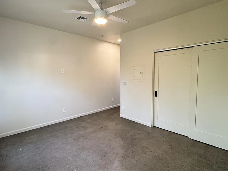 3342 N 17th Ave — Photo 13