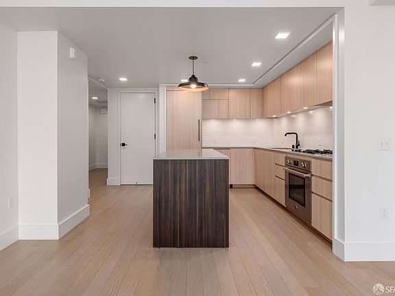 5th image of 950 Tennessee St #213