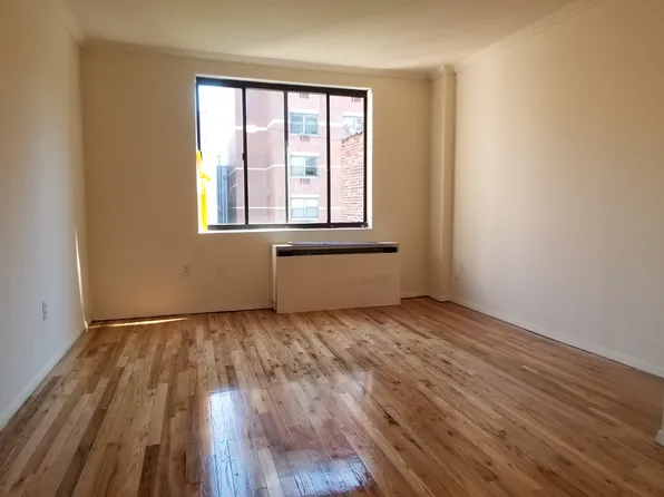 333 East 95th Street image 1 of 11