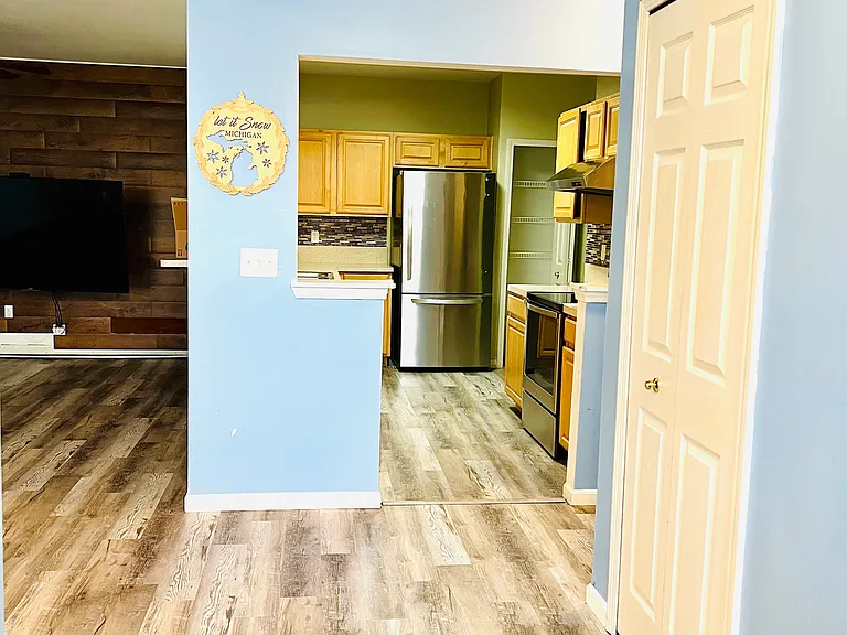 16836 Dover Dr #10 — Photo 10