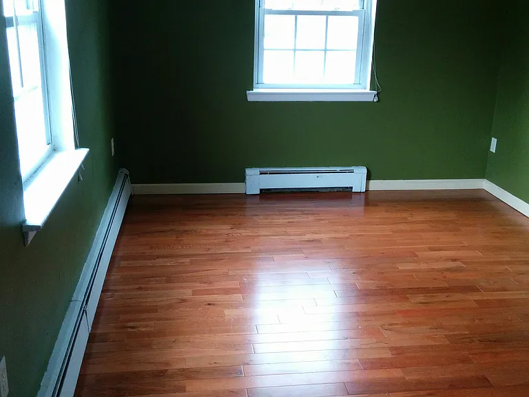 398 Courtland Ave — Photo 2
