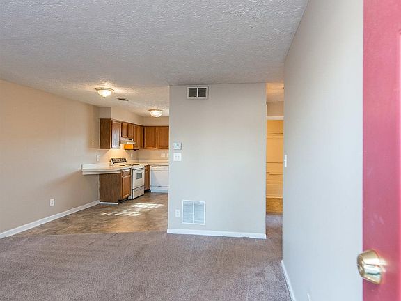 4th image of 189 Donabrook Ct APT 3