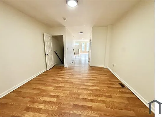 1717 Lorman St — Photo 8