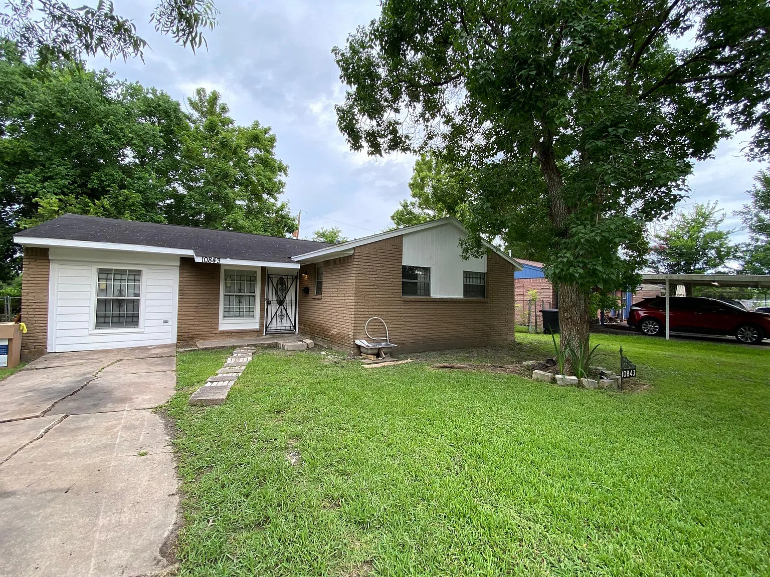 10843 Fairland Dr — Photo 1