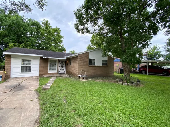 10843 Fairland Dr, Houston, TX 77051