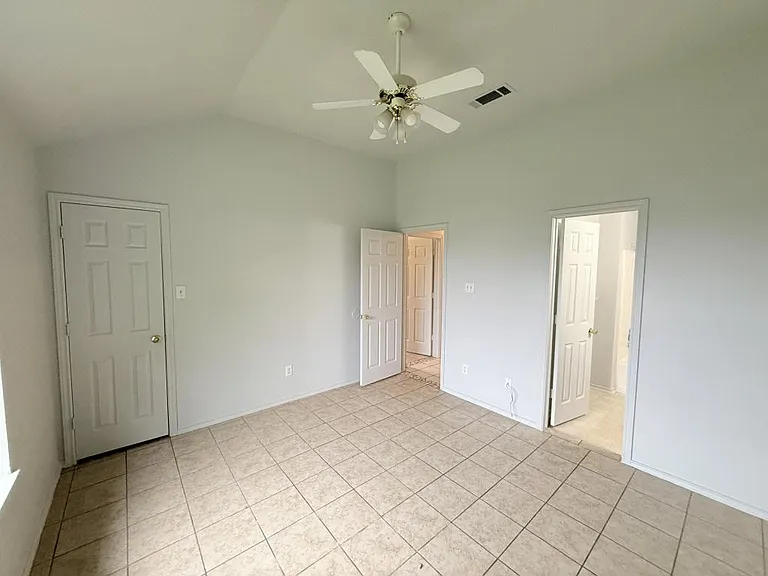 3708 Gus Dr #B — Photo 18