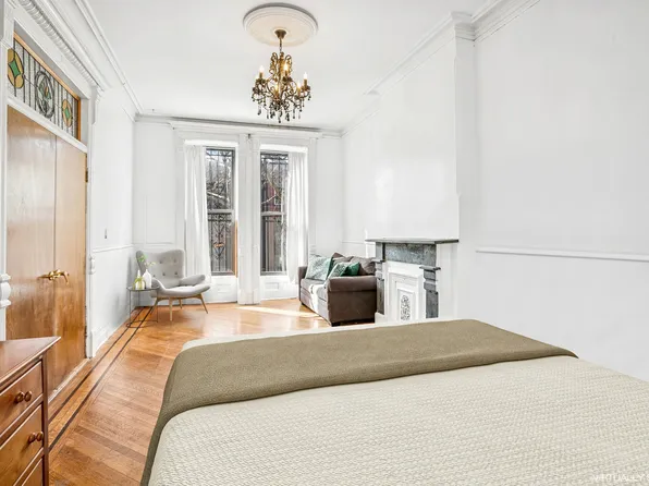 441 Mac Donough Street image 4 of 17