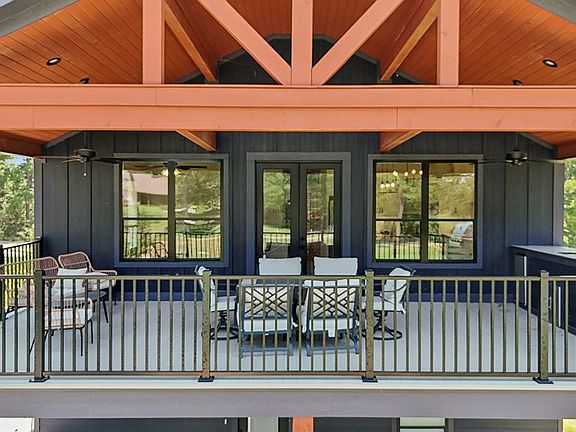 3rd image of 175 Vantage Dr