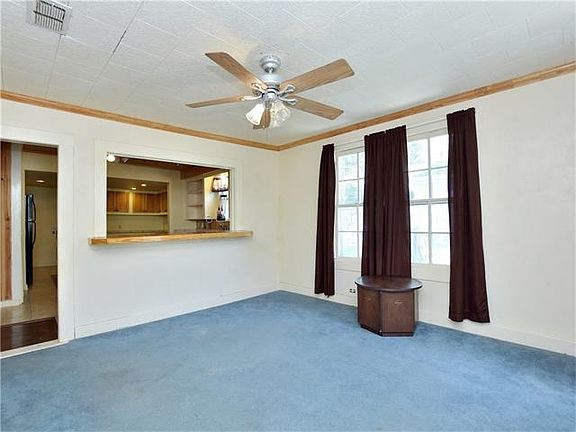 5th image of 1217 Saint Peter St