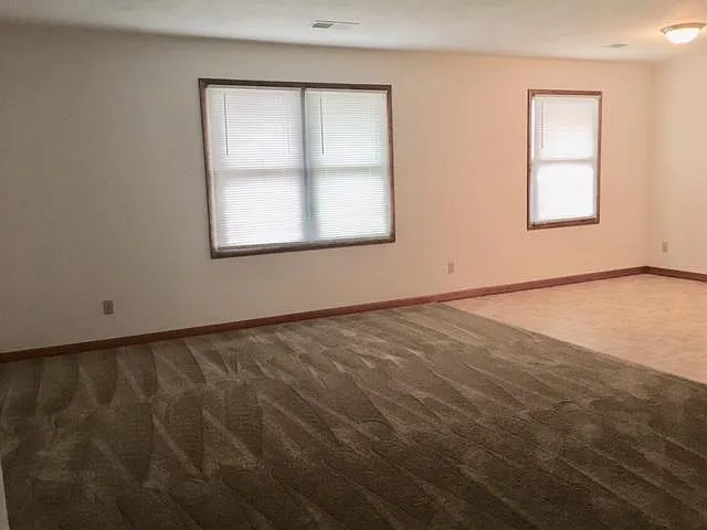 520 Circle Pine Dr — Photo 2