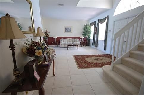 2nd image of 10555 Galleria St