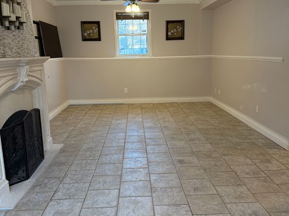 115 King Dr