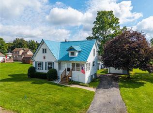 8 Loveland Pl, Wayland, NY 14572
