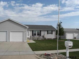 470 E 29th Cir, Fremont, NE 68025