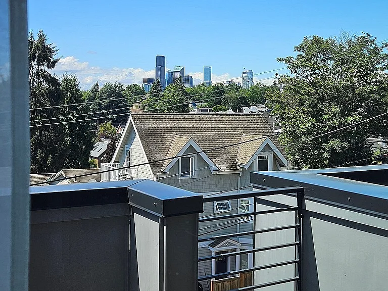 1310 Yakima Ave S — Photo 10