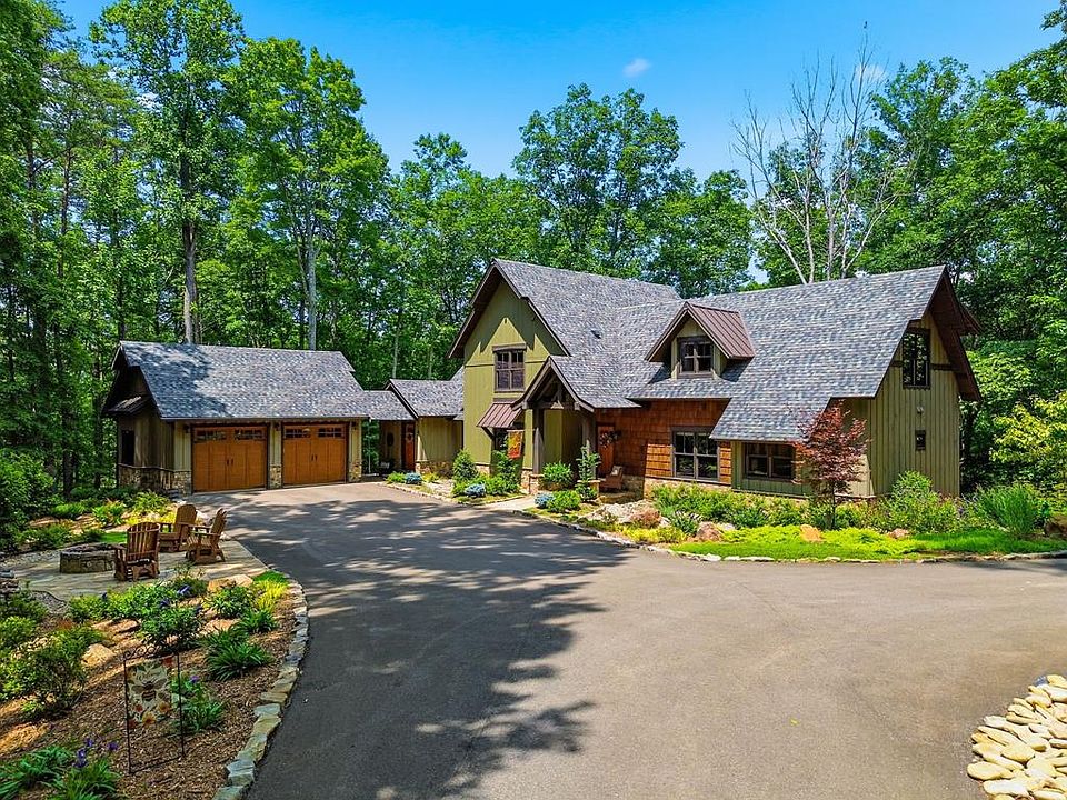 1st image of 427 Greystone Trce