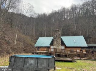 1163 Cap And Ball Rd, Hurley, VA 24620