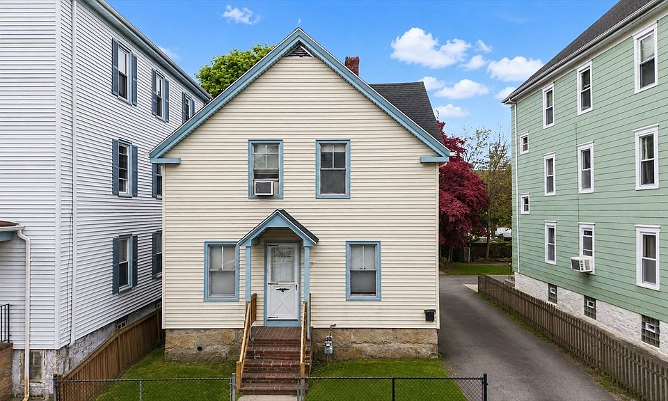 1st image of 140 Holly St