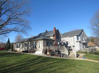 2752 E Skinner Lake Dr N, Albion, IN 46701