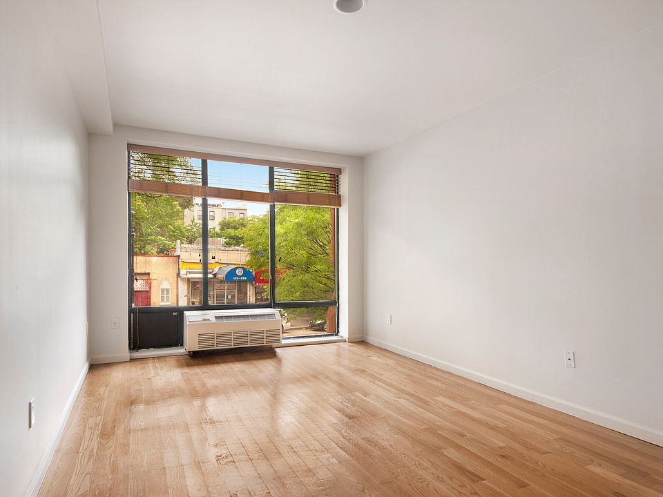 1st image of 239 W 135th St #2A