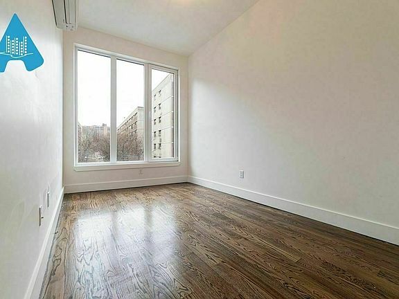 5th image of 289 Bushwick Ave #2L