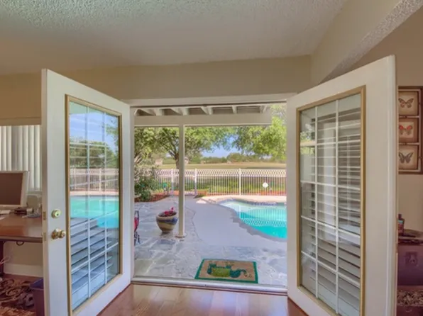 4263 Hilton Head St, San Antonio, TX 78217