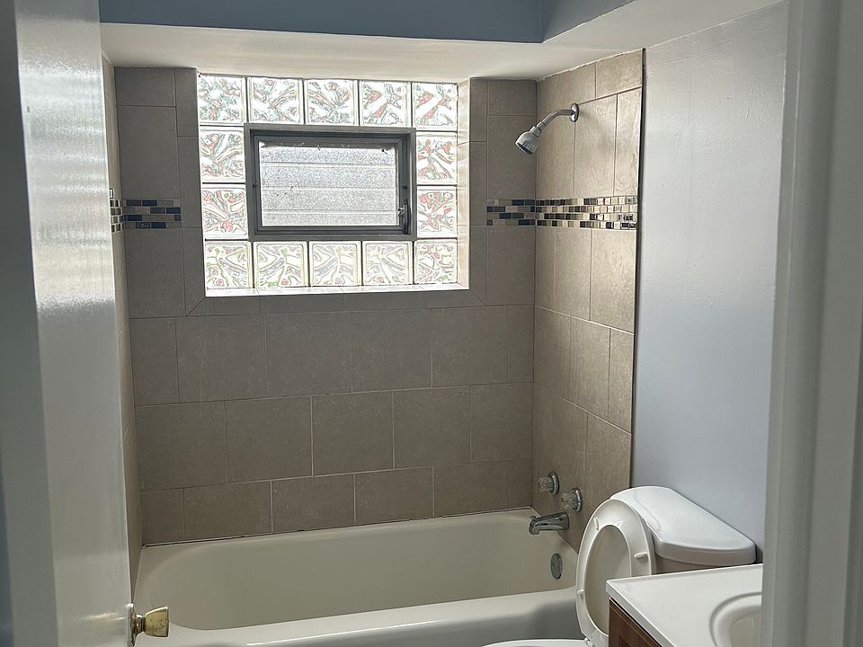 1st image of 14141 S School St