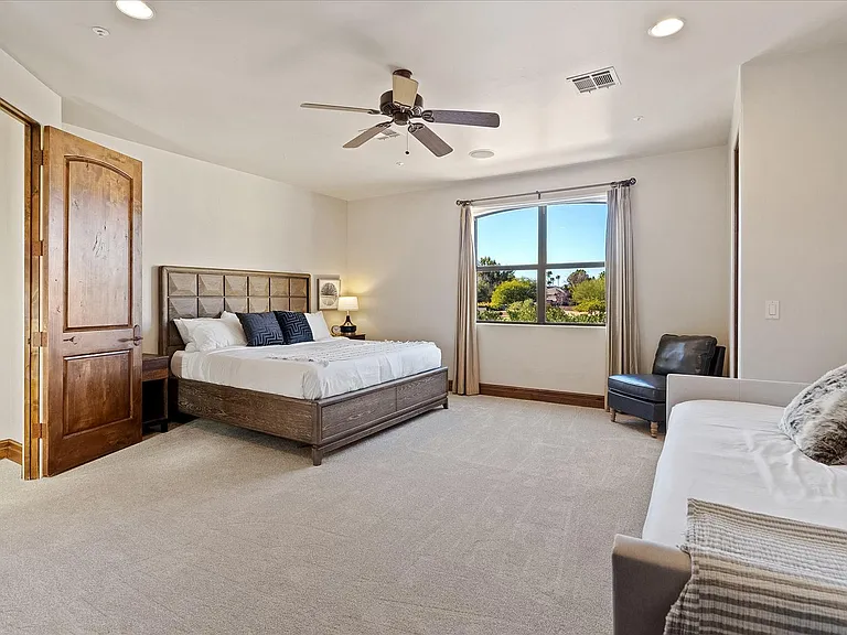 Bedroom 2 (Second Primary / Ensuite)