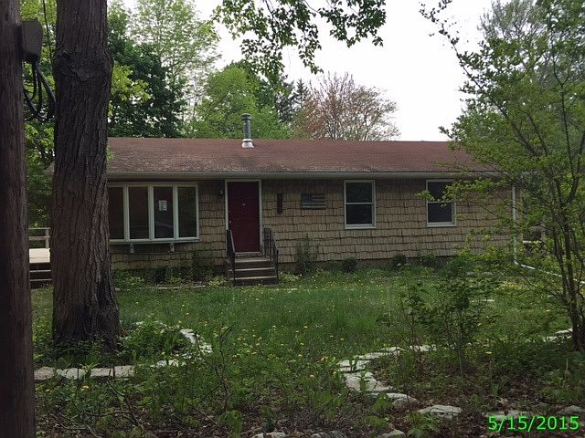 1st image of 915 White Pond Clny Rd W