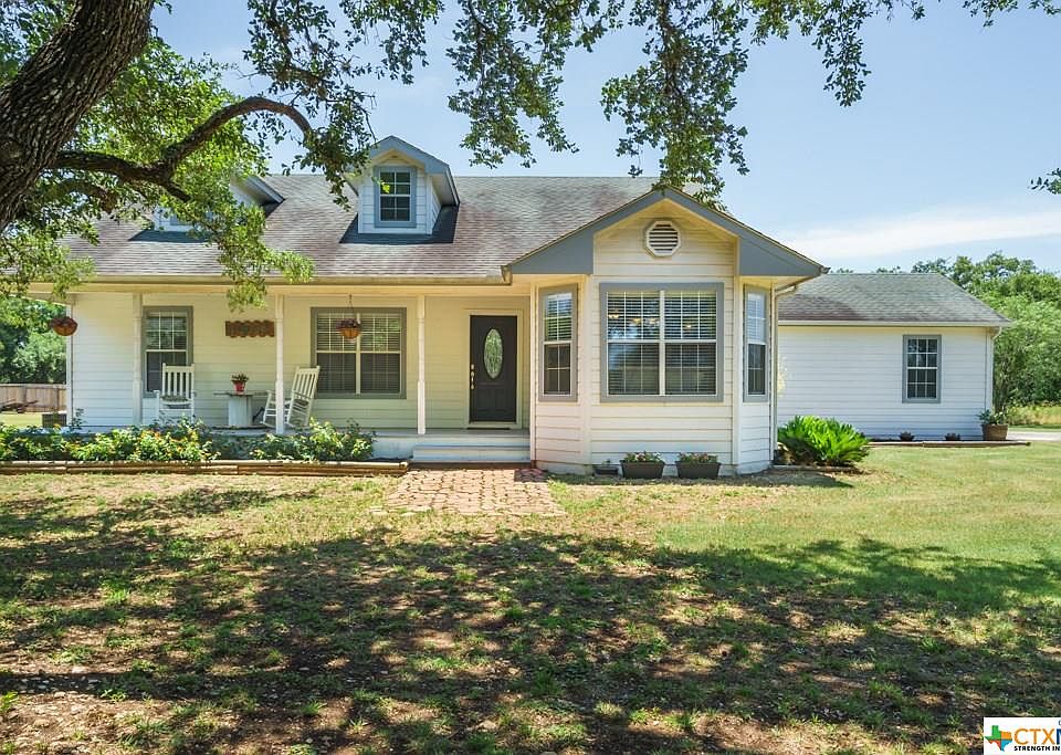 1st image of 120 Woodlands Trl