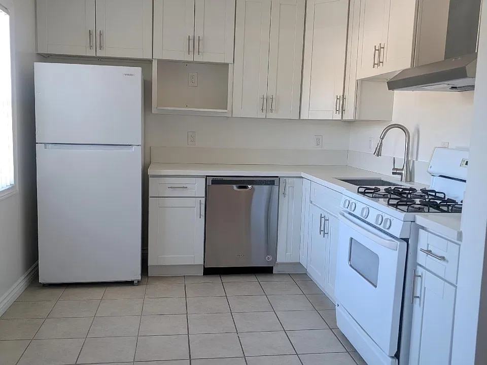 518 S Sierra Madre Blvd #9
