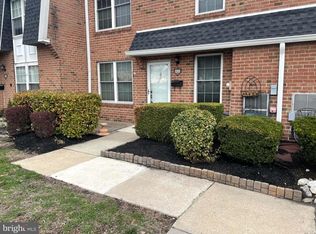 2012 Harbour Dr, Palmyra, NJ 08065