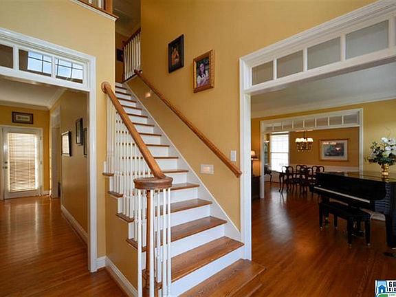 Foyer with lots of light