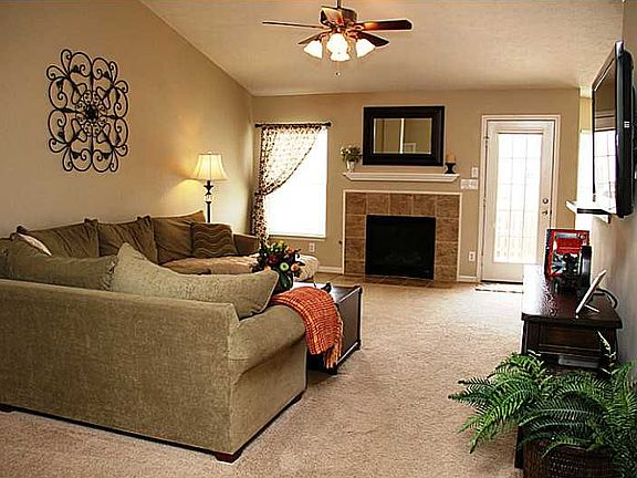 2nd image of 807 Bristle Lake Dr