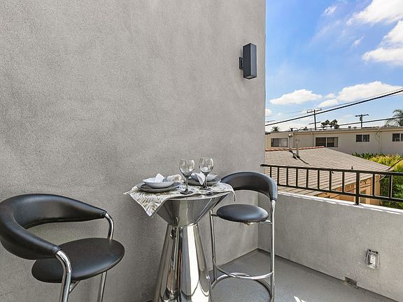 5th image of 4551 Hamilton St #204