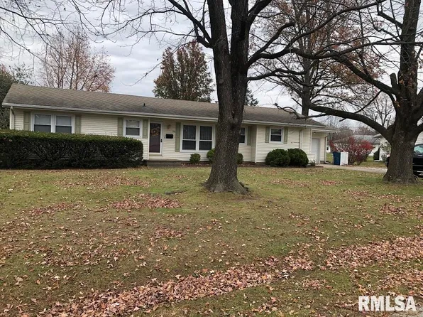 36 Cherry Dr, Mount Vernon, IL 62864
