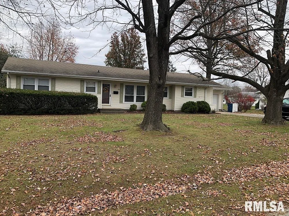 36 Cherry Dr photo 1