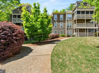808 Riverview Dr SE, Marietta, GA