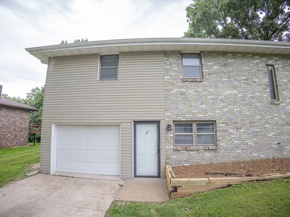 455 Hutton Ln #A, Jefferson City, MO 65101