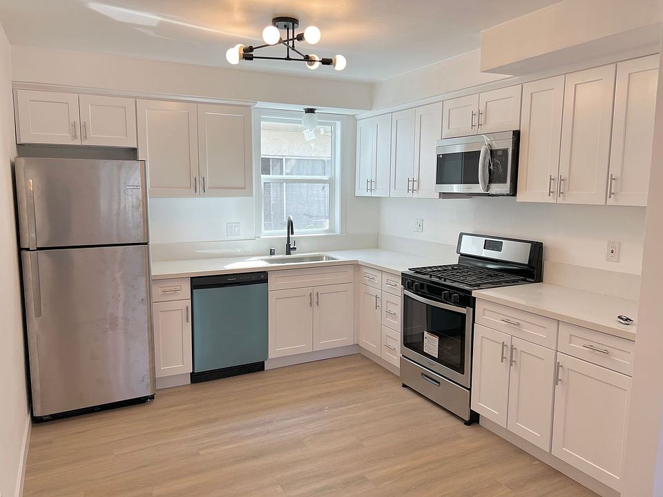 1st image of 1532-1534 S Wilton Pl #4