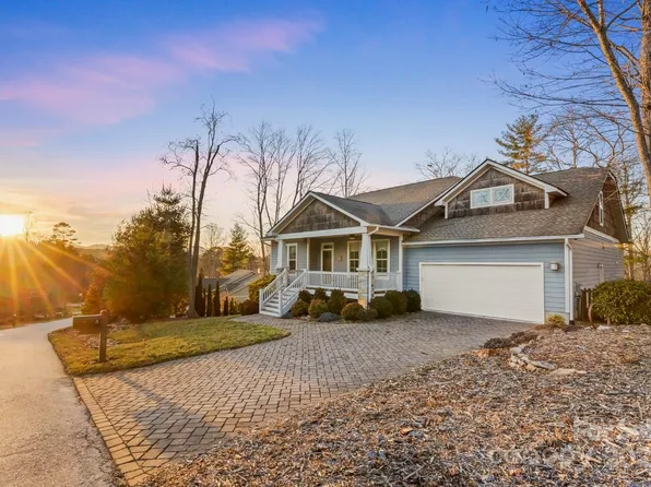 3 Green Drake Ct, Candler, NC 28715