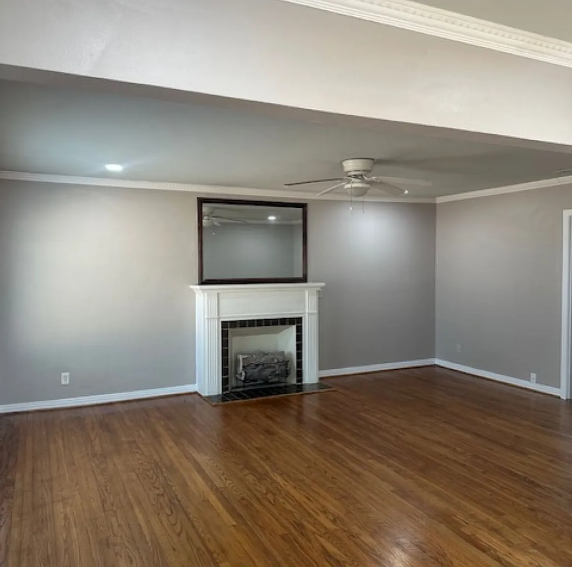 3 bed, 1820 sqft, $2,995 — Photo 2