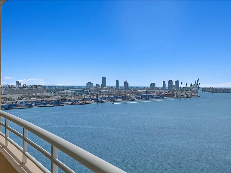 808 Brickell Key Dr #2506 — Photo 25