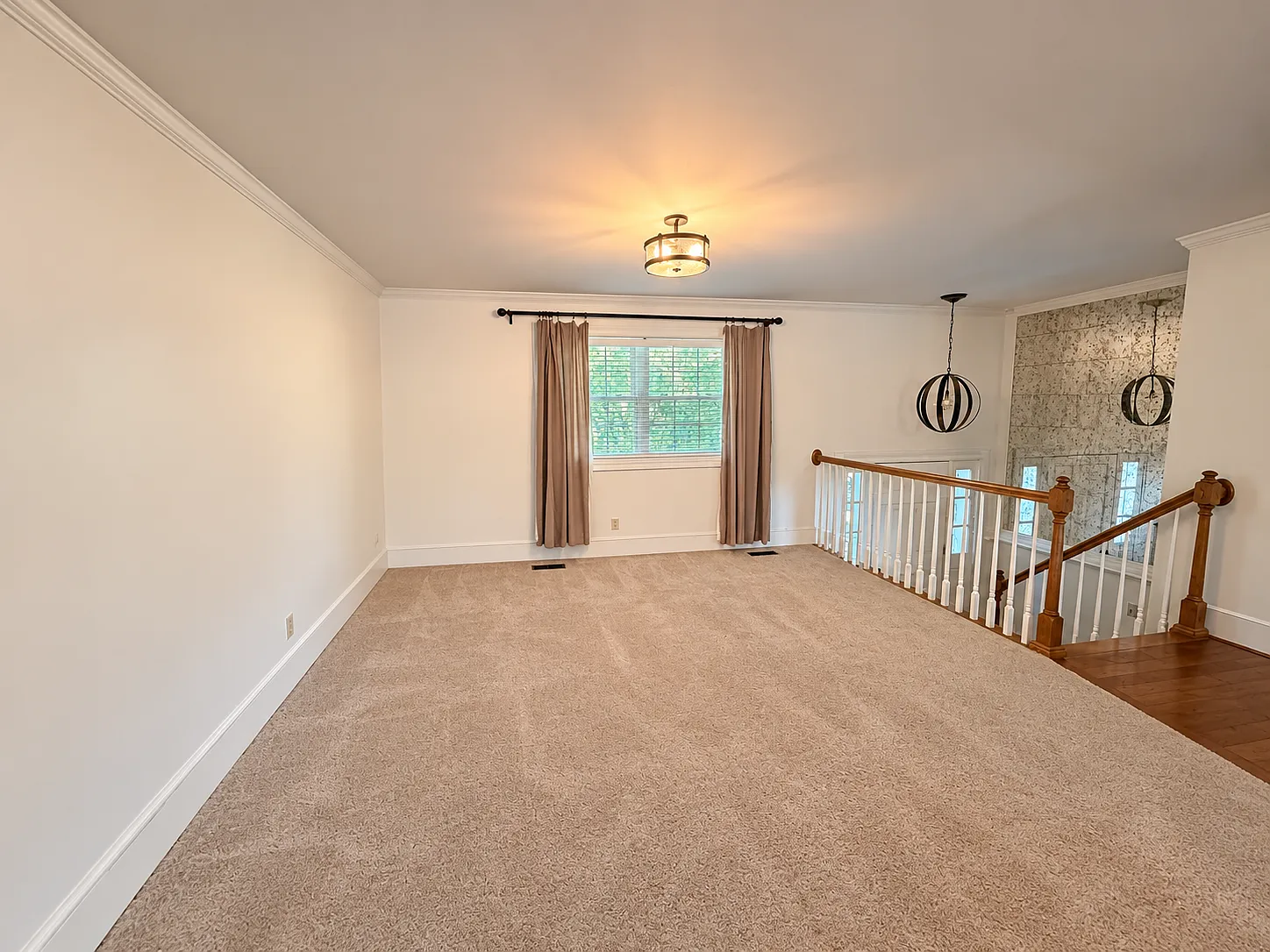 3 bed, 2632 sqft, $3,100 — Photo 4