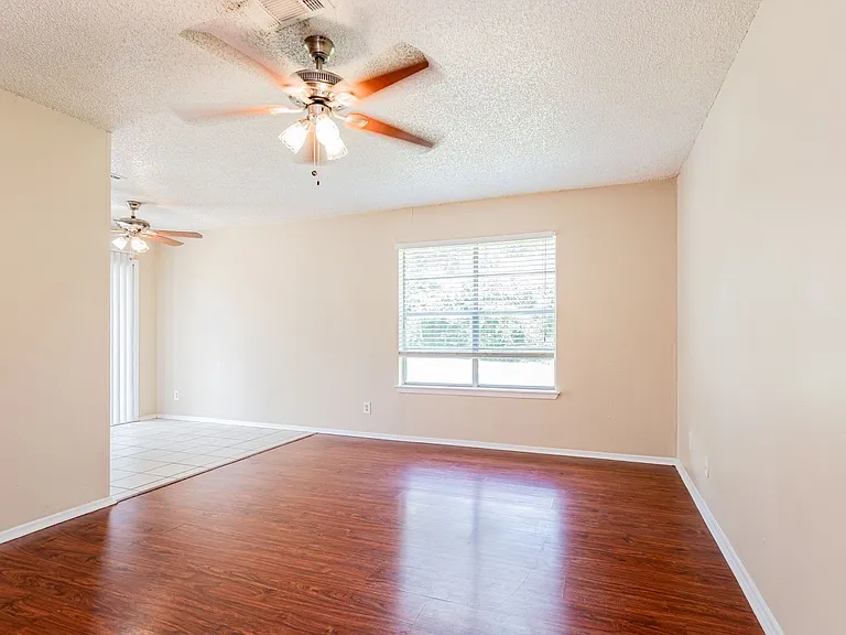 3004 Pecan Springs Rd #B — Photo 12
