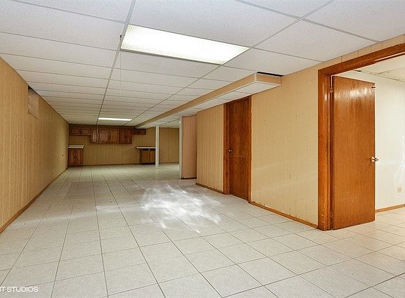 5th image of 5711 S Park Ave